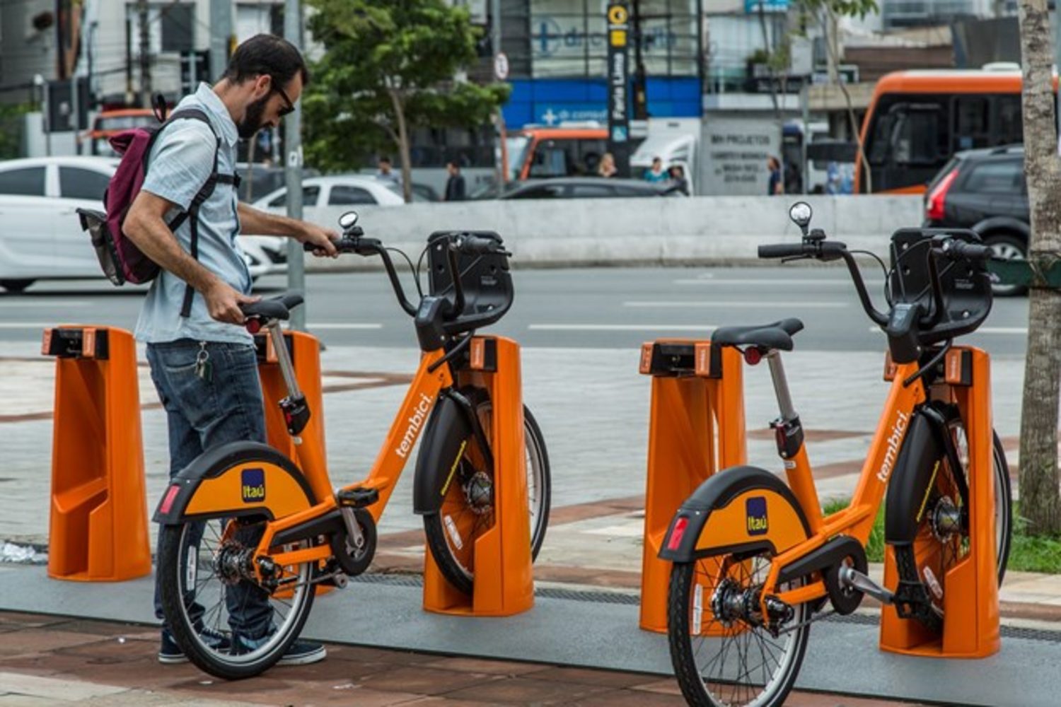 Como alugar patinete e bicicleta Santiago e conhecer a capital chilena sobre duas rodas