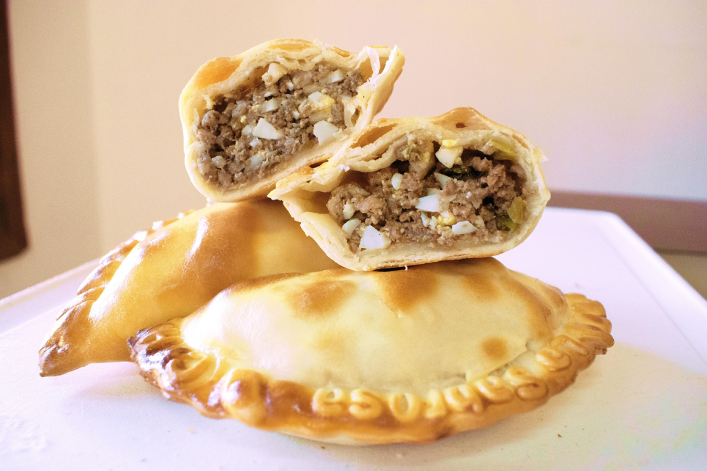 EMPANADAS DE PINO