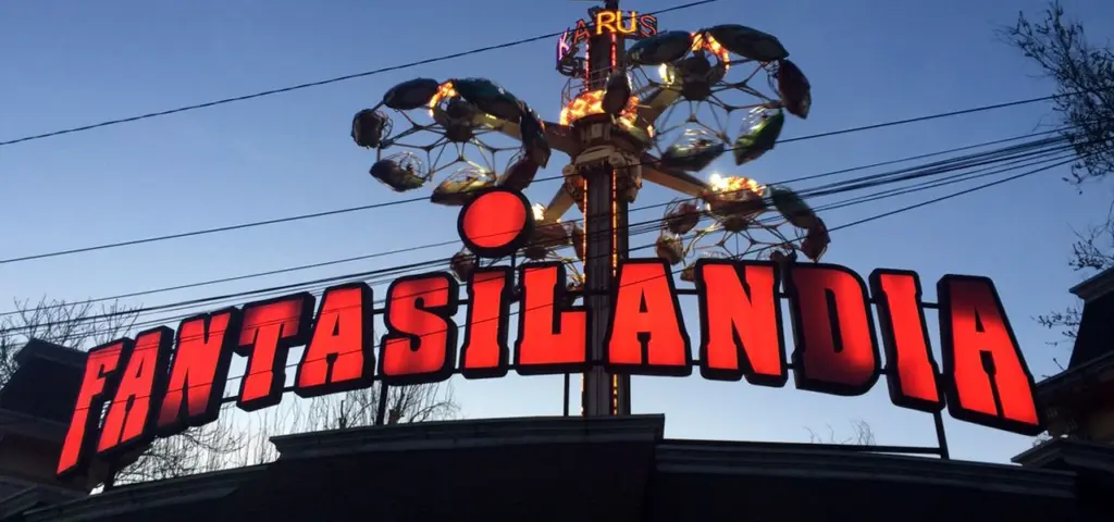 Fantasilândia - O maior parque de diversões de Santiago